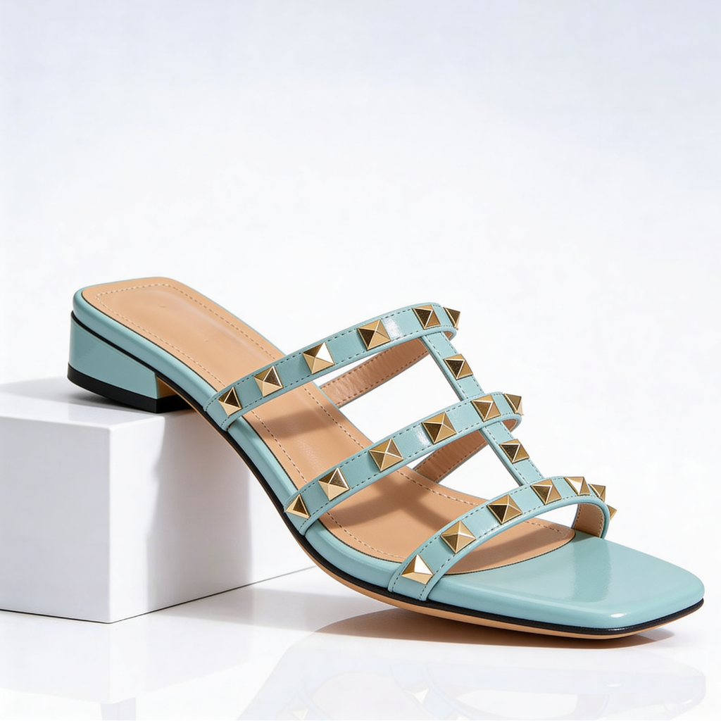ONNA | Sandalia con tachuelas