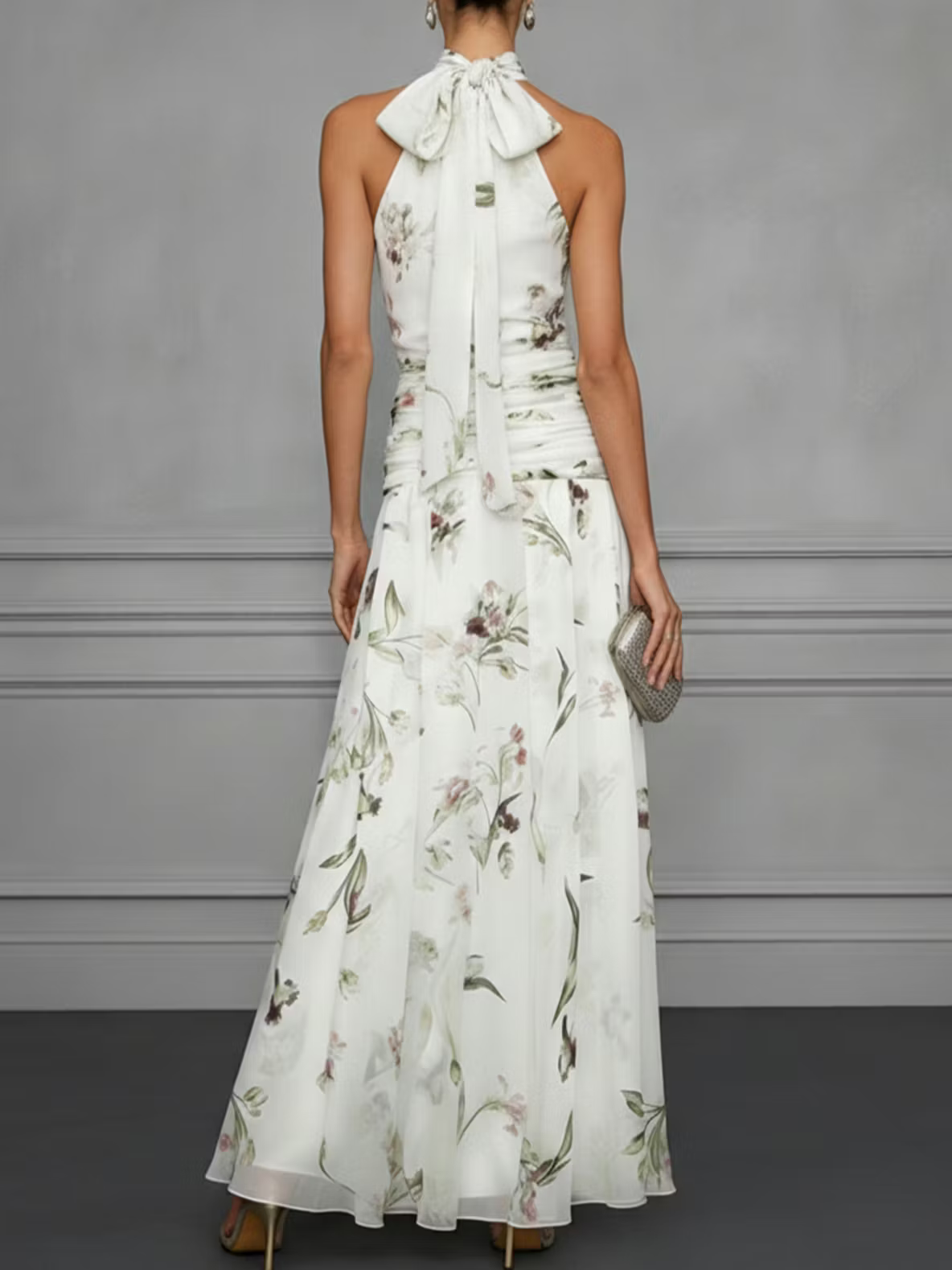 Maxi Vestido Halter con Detalle en Cuello
