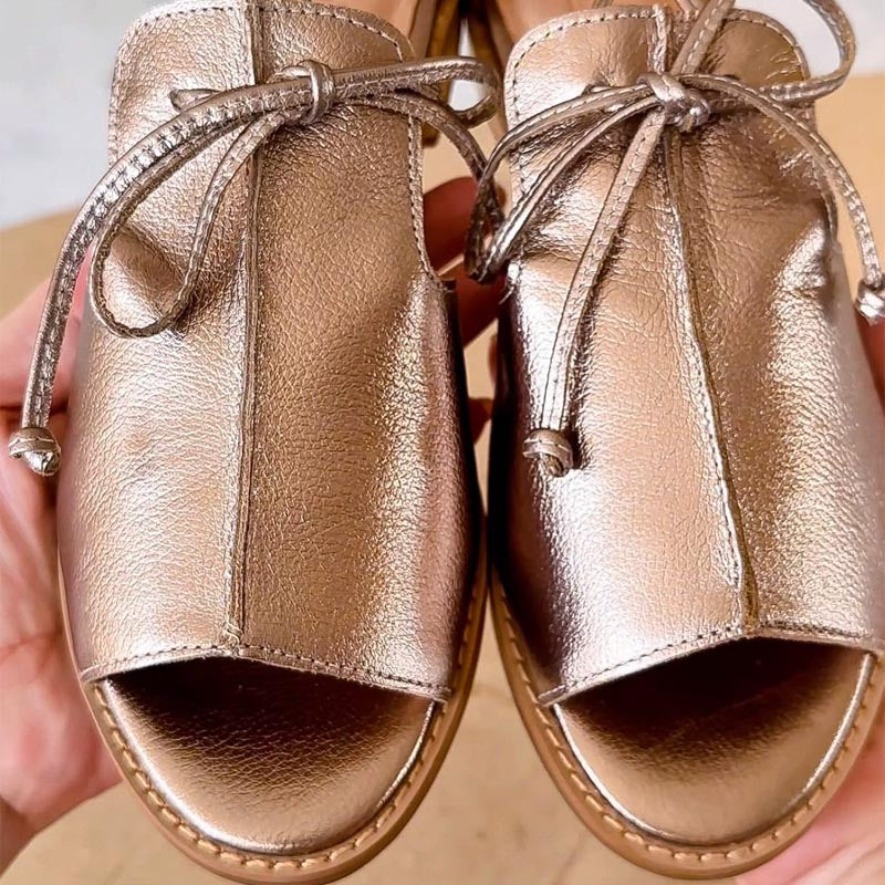 Sandalias de Verano en Acabado Platino