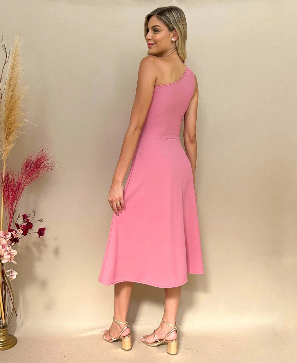 Vestido Amalla Clásico con Volante