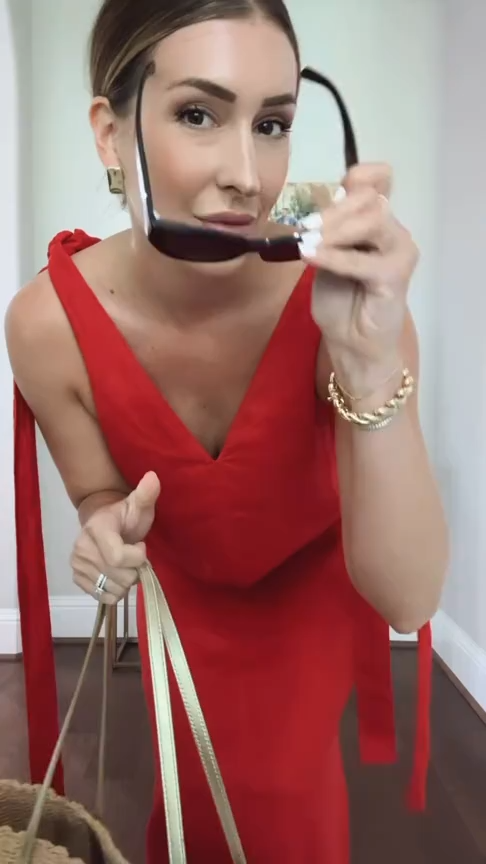 Elira /Vestido Midi Clásico