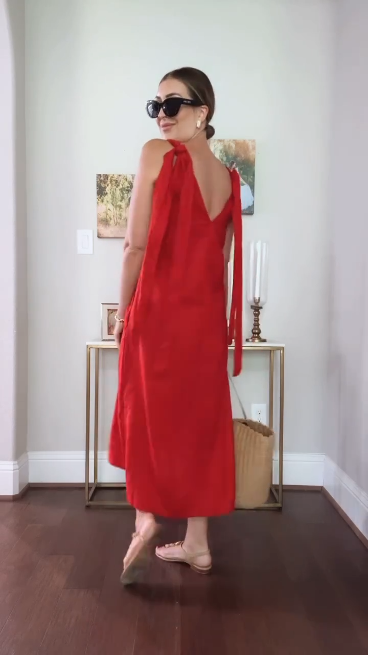 Elira /Vestido Midi Clásico